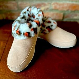 Sorel Go Women’s Coffee Run Leopard Nova Sand Slipper